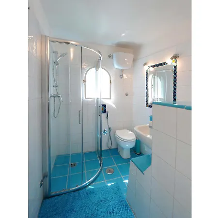 Lady Laura House ホテル *